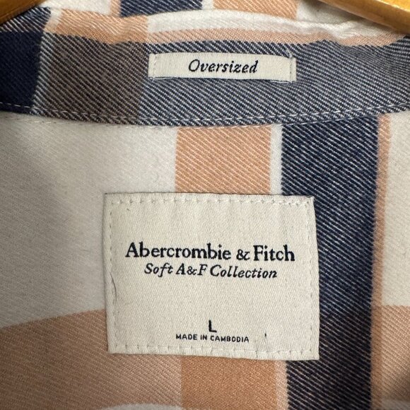 Abercrombie & Fitch Oversized Plaid Button-Up Shirt in Neutral Beige and Navy - Picture 7 of 8